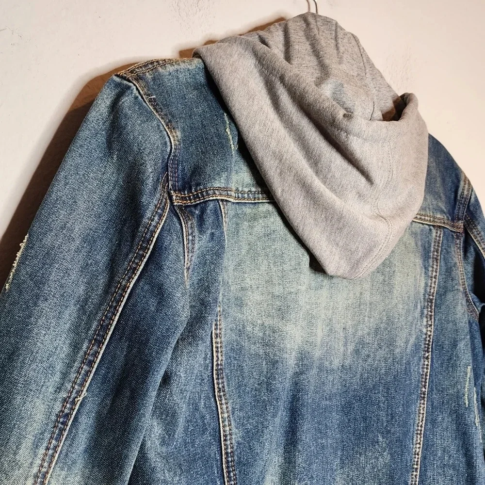 LRG Lifted Research Group Denim Distressed Hooded‎ Jacket.  Men's size small.